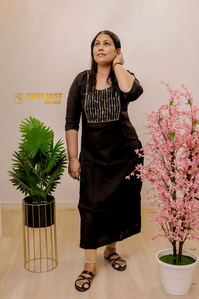 Simple Cotton Slitted Top