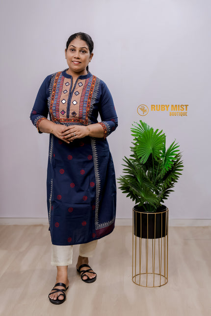 Chinese Collar Neck Patterned Cotton Kurti