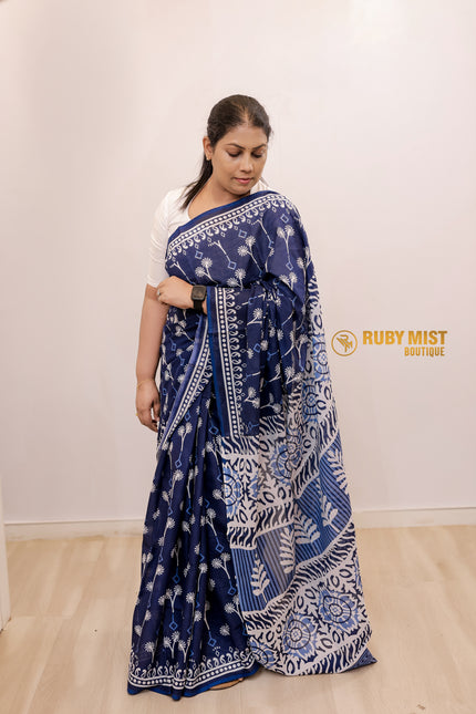 Screen Printed Cotton Saree.