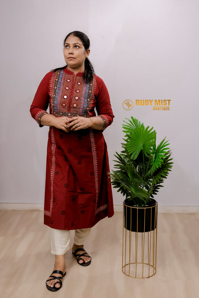 Chinese Collar Neck Patterned Cotton Kurti